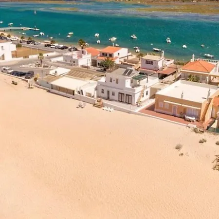 Front Right On The Luxury Semi-detached 3 Bed Distrito de Faro