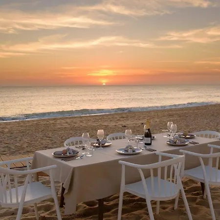 Front Right On The Luxury Semi-detached 3 Bed Vakantiehuis Faro