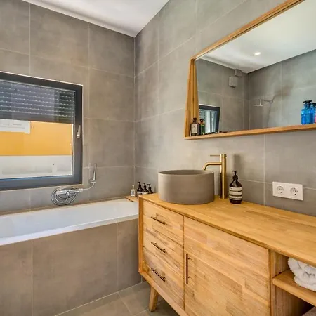 Front Right On The Luxury Semi-detached 3 Bed *