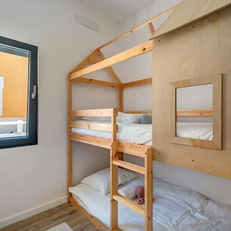 Ferienhaus Front Right On The Luxury Semi-detached 3 Bed Distrikt Faro