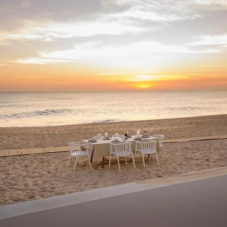 Front Right On The Luxury Semi-detached 3 Bed Ferienhaus Distrikt Faro